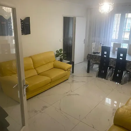 -centre Ville-au2etage Avec 2 - 6 Personnes Appartement Reims