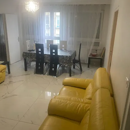 -centre Ville-au2etage Avec 2 - 6 Personnes * Reims