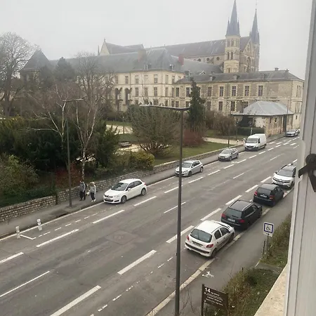 -centre Ville-au2etage Avec 2 - 6 Personnes Appartement *