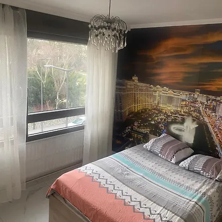 Appartement -centre Ville-au2etage Avec 2 - 6 Personnes Reims