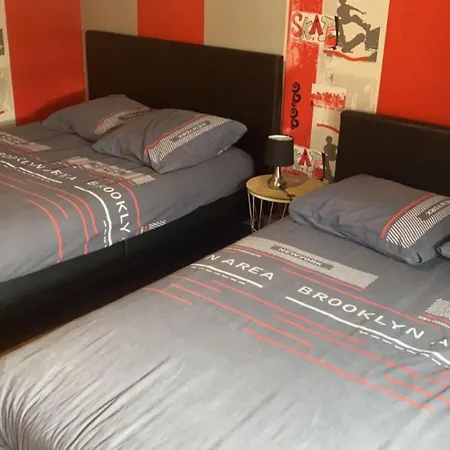 Daire -centre Ville-au2etage Avec 2 - 6 Personnes *